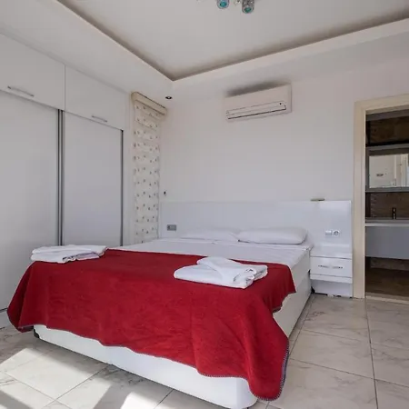 Solo - Adel Villa, 4 Bedroom Private At Oludeniz